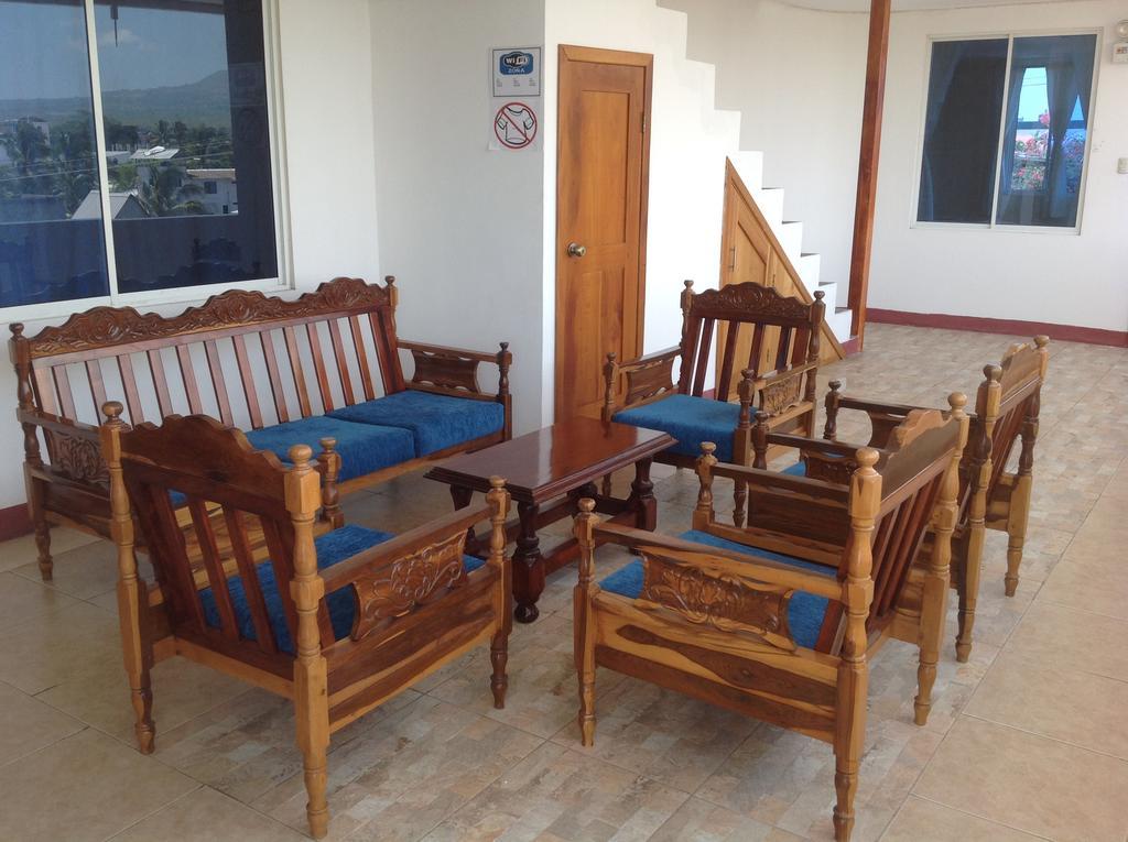 Gloria - Galapagos Inn Пуэрто-Айора Экстерьер фото