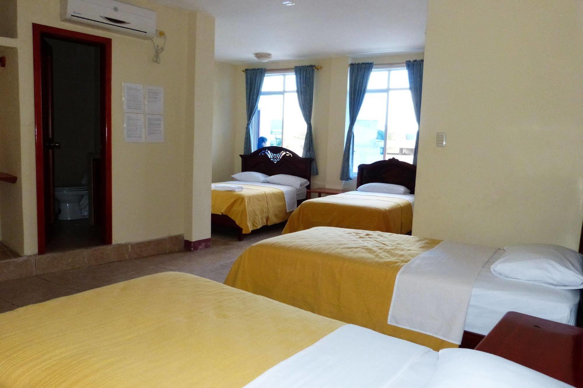 Gloria - Galapagos Inn Пуэрто-Айора Экстерьер фото