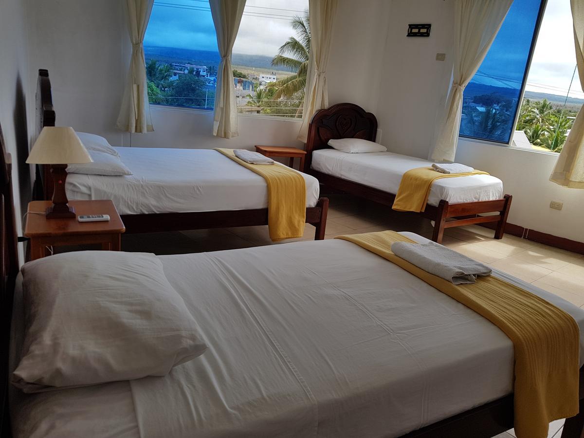 Gloria - Galapagos Inn Пуэрто-Айора Экстерьер фото