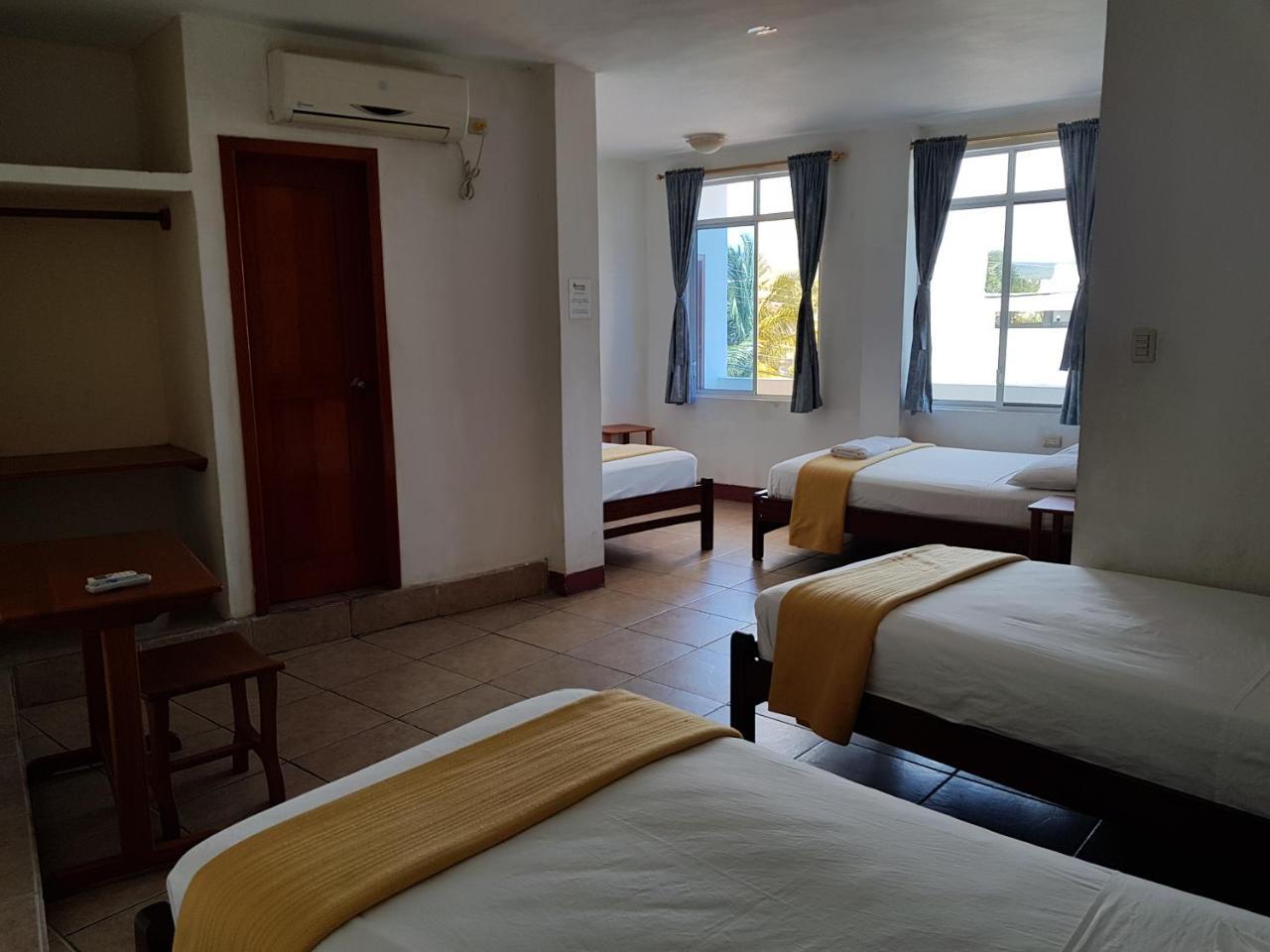 Gloria - Galapagos Inn Пуэрто-Айора Экстерьер фото