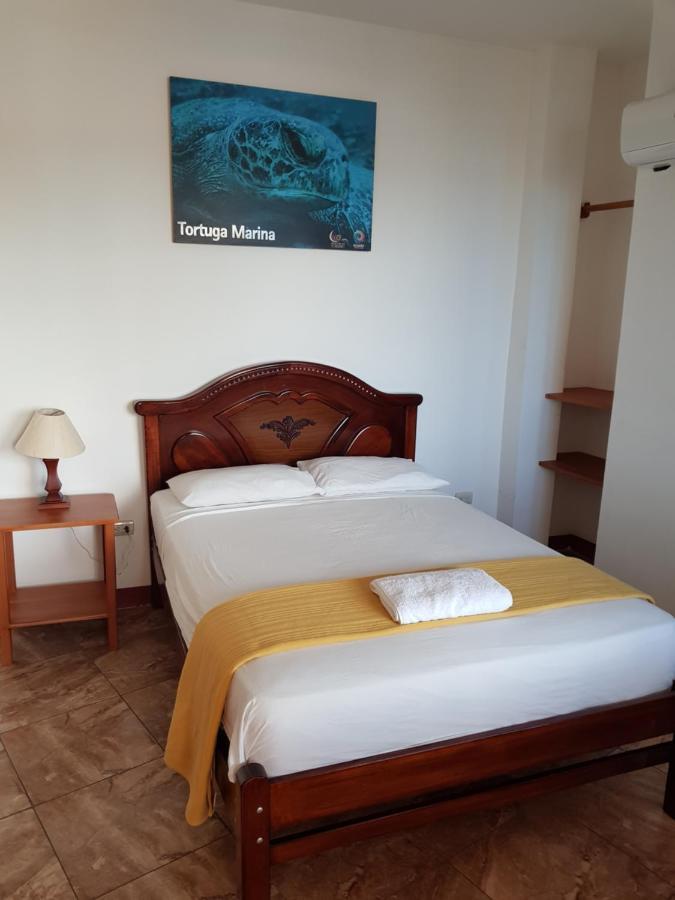 Gloria - Galapagos Inn Пуэрто-Айора Экстерьер фото